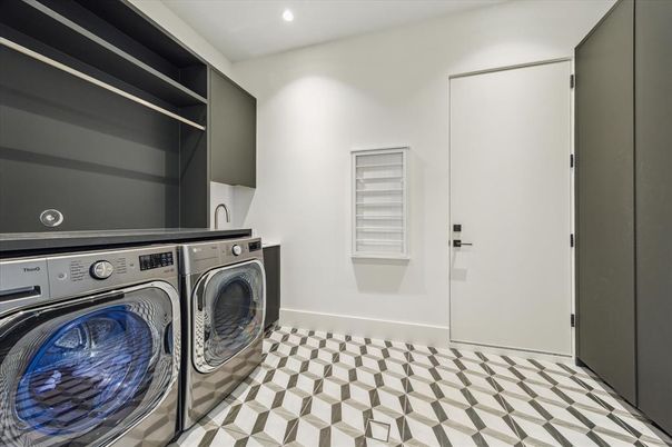 Interior, Recessed Lighting, Washer