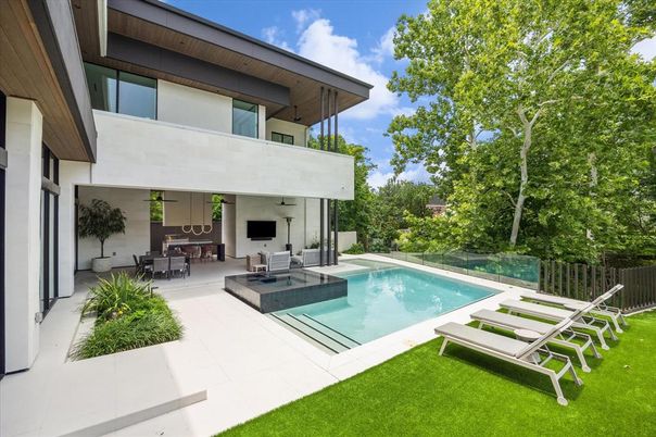 Backyard, Exterior, Pool