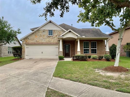 Attached, Exterior, Facade, Brick Facade, Ranch