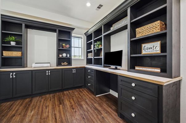 Home Office, Interior, Recessed Lighting, Wood Texture Flooring