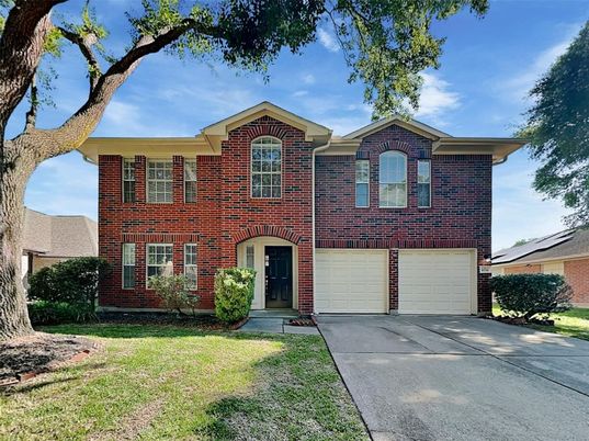 Attached, Exterior, Facade, Brick Facade, Brick Traditional