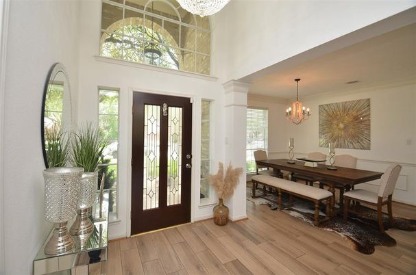 Chandelier, Dining room, Interior, Wood Texture Flooring