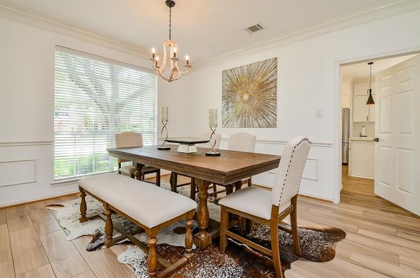 Chandelier, Dining room, Interior, Pendant Lights, Wood Texture Flooring
