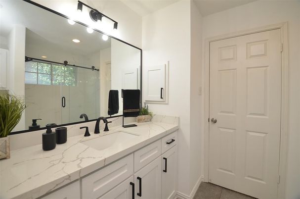Bathroom, Dual Sink Vanities, Glass Shower, Interior