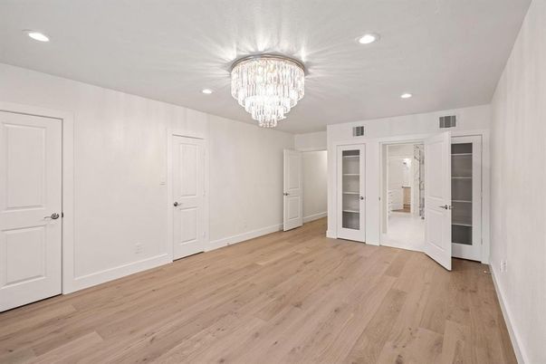 Chandelier, Empty room, Interior, Recessed Lighting, Wood Texture Flooring