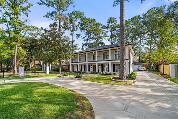 Backyard, Exterior, Facade, Georgian