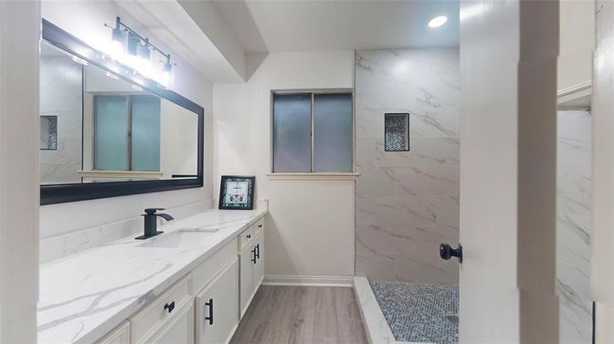 Bathroom, Interior, Marble Walls, Recessed Lighting, Wood Texture Flooring