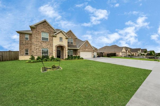 Attached, Backyard, Exterior, Facade, Brick Facade, Brick Traditional