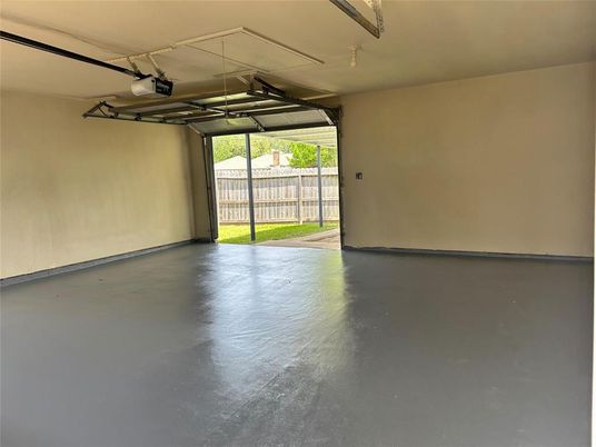 Garage, Interior