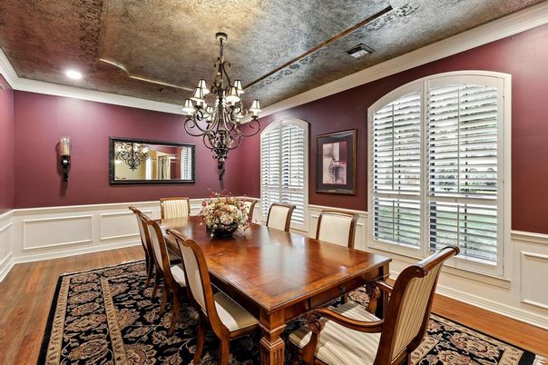 Chandelier, Dining room, Interior, Recessed Lighting, Wood Texture Flooring