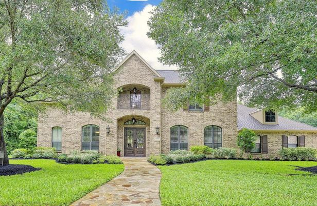 Exterior, Facade, Brick Facade, French Provincial