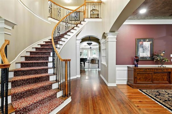 Interior, Recessed Lighting, Wood Texture Flooring