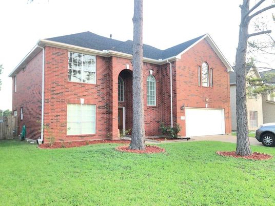 Attached, Exterior, Facade, Brick Facade, Brick Traditional