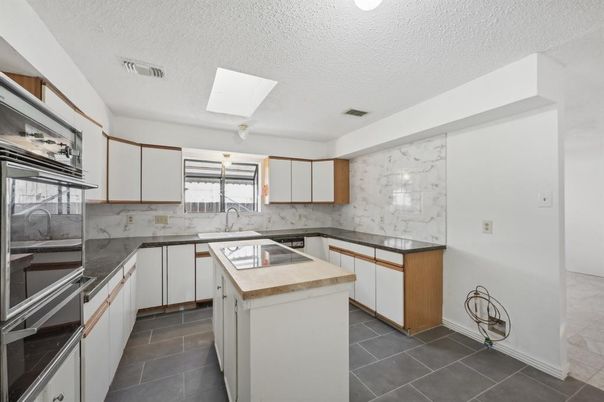 Interior, Kitchen, Marble Walls