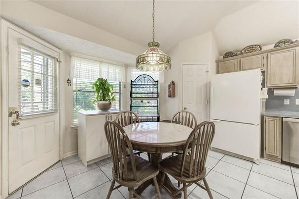 Dining room, Interior, Kitchen, Pendant Lights