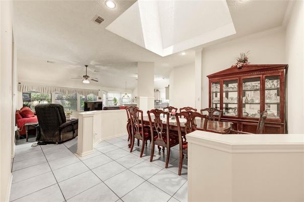 Dining room, Interior, Recessed Lighting
