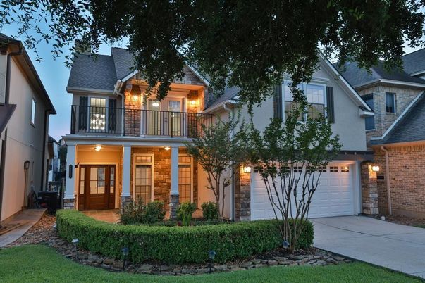 Attached, Exterior, Facade, Brick Facade, Farmhouse