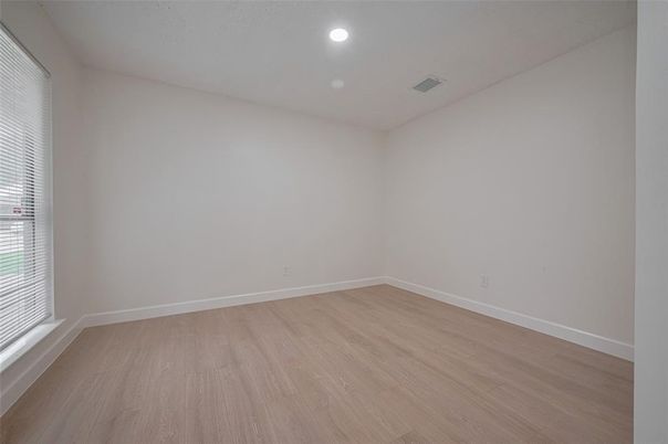 Empty room, Interior, Recessed Lighting, Wood Texture Flooring