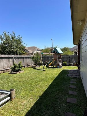 Backyard, Exterior, Playground