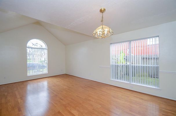Empty room, Interior, Pendant Lights, Wood Texture Flooring
