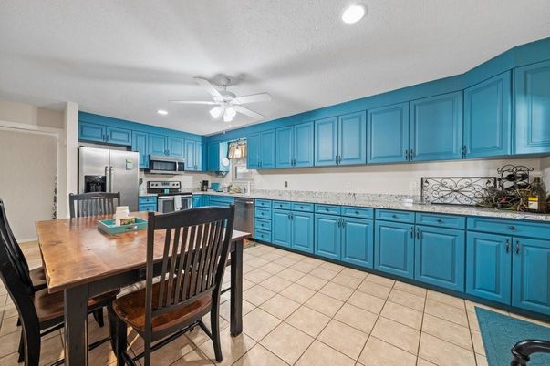 Dining room, Interior, Kitchen, Recessed Lighting, Stainless Steel Appliances