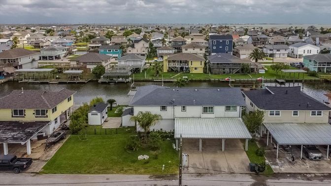 Exterior, Drone