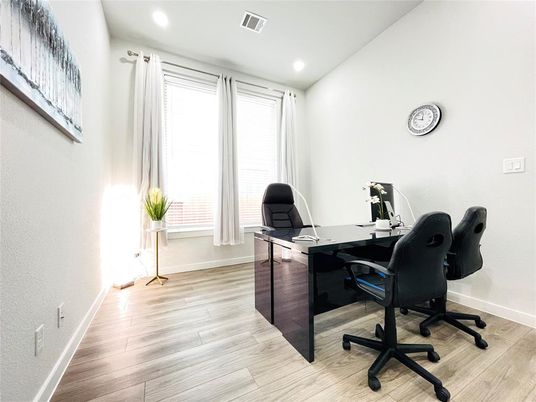 Home Office, Interior, Recessed Lighting, Wood Texture Flooring