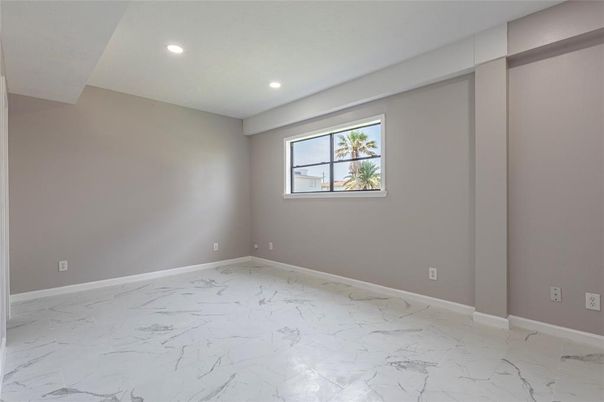 Empty room, Interior, Marble, Recessed Lighting