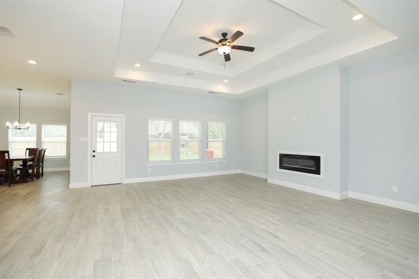 Chandelier, Dining room, Fireplace, Interior, Pendant Lights, Recessed Lighting, Wood Texture Flooring