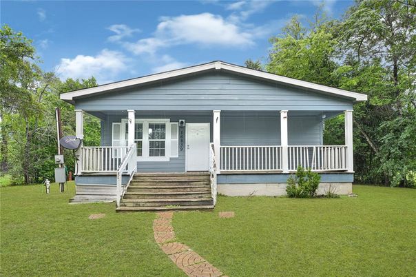 Backyard, Exterior, Facade, American Craftsman