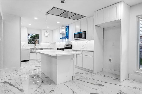 Interior, Kitchen, Marble, Pendant Lights, Recessed Lighting