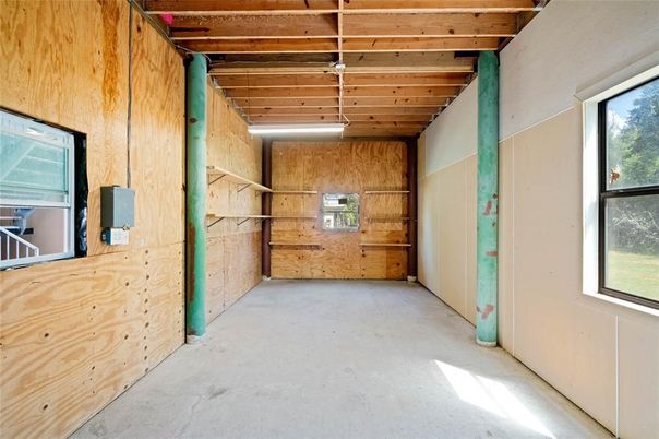 Empty room, Interior, Wooden Beams, Wooden Ceilings, Wooden Walls