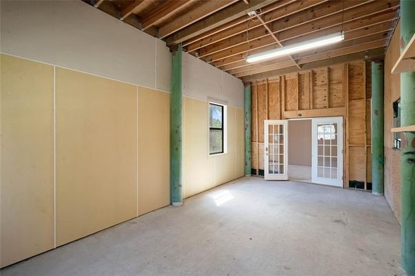 Empty room, Interior, Wooden Beams, Wooden Ceilings, Wooden Walls
