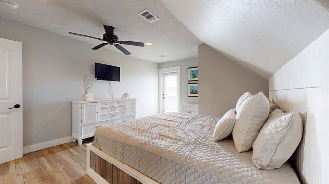 Bedroom, Interior, Wood Texture Flooring