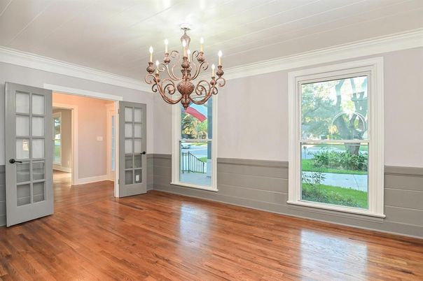 Chandelier, Empty room, Interior, Wood Texture Flooring