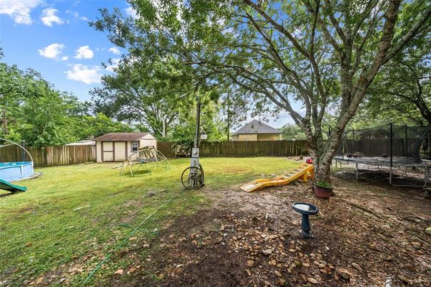 Backyard, Exterior, Playground