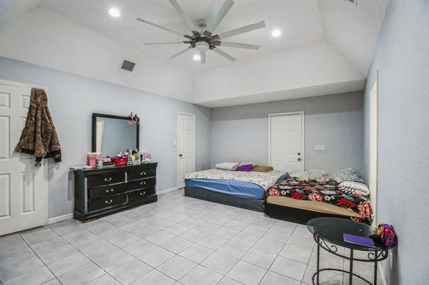 Bedroom, Interior, Recessed Lighting