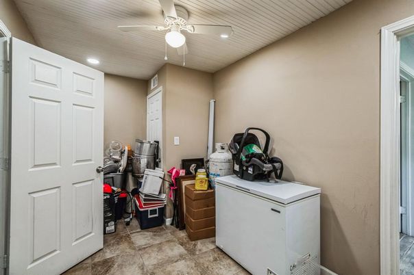 Interior, Recessed Lighting, Washer