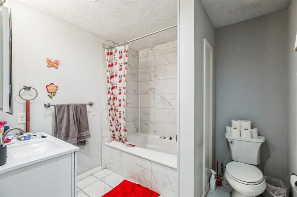 Bathroom, Interior, Marble Walls