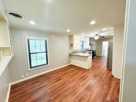 Interior, Kitchen, Recessed Lighting, Wood Texture Flooring