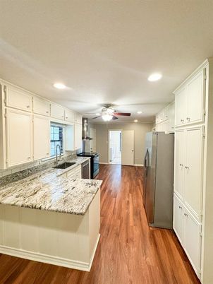 Interior, Kitchen, Recessed Lighting, Wood Texture Flooring