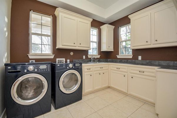 Interior, Washer