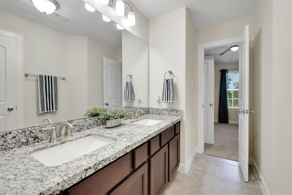 Bathroom, Dual Sink Vanities, Interior