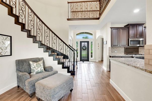 Interior, Recessed Lighting, Wood Texture Flooring