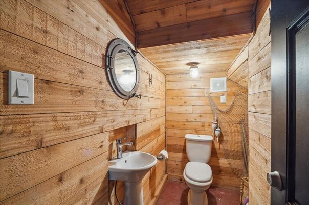 Bathroom, Interior, Wooden Ceilings, Wooden Walls