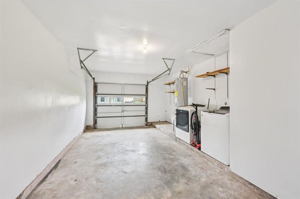 Garage, Interior, Washer