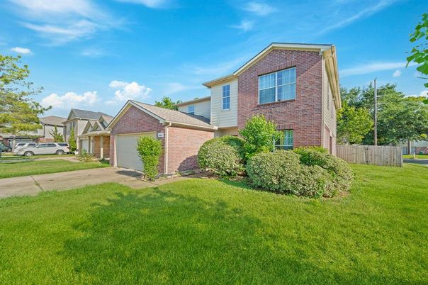 Backyard, Detached Garage, Exterior