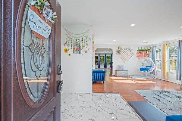 Interior, Marble, Recessed Lighting, Wood Texture Flooring