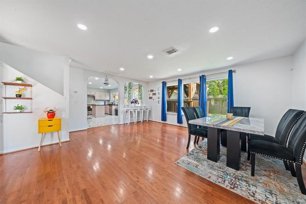 Dining room, Interior, Kitchen, Recessed Lighting, Wood Texture Flooring