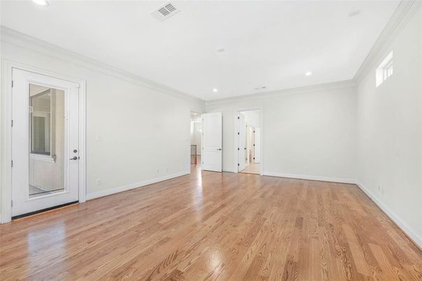 Empty room, Interior, Recessed Lighting, Wood Texture Flooring
